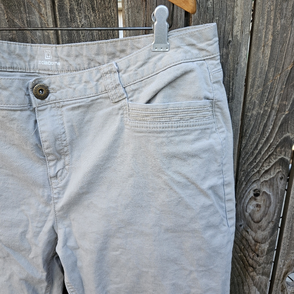 Liz Claiborne  Cropped Casual Pants Women Size 18 - Picture 4 of 16